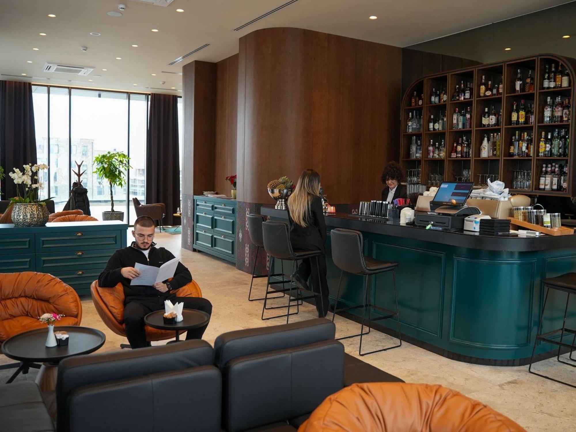 Mercure Prishtina City Pristina Buitenkant foto