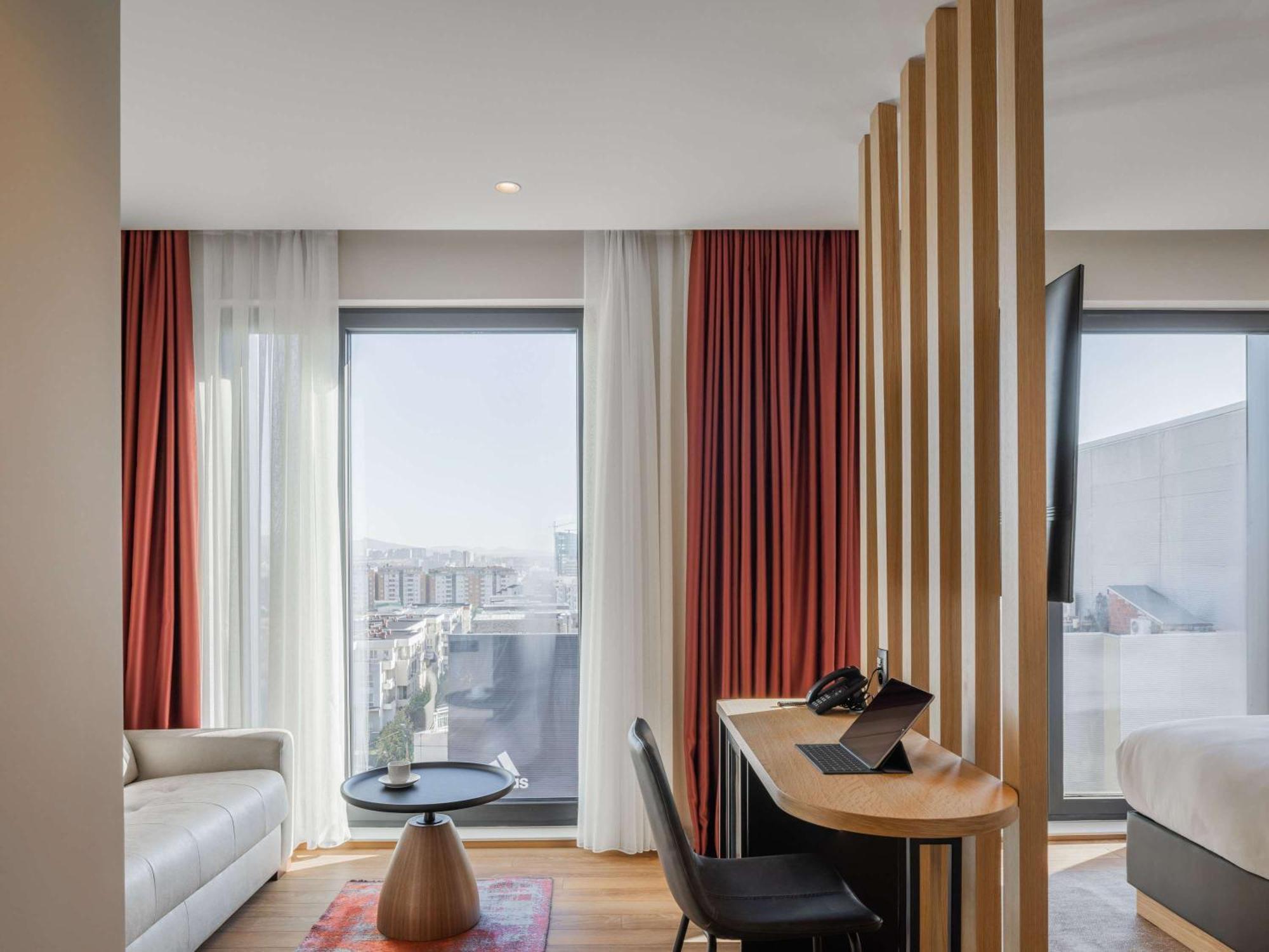 Mercure Prishtina City Pristina Buitenkant foto