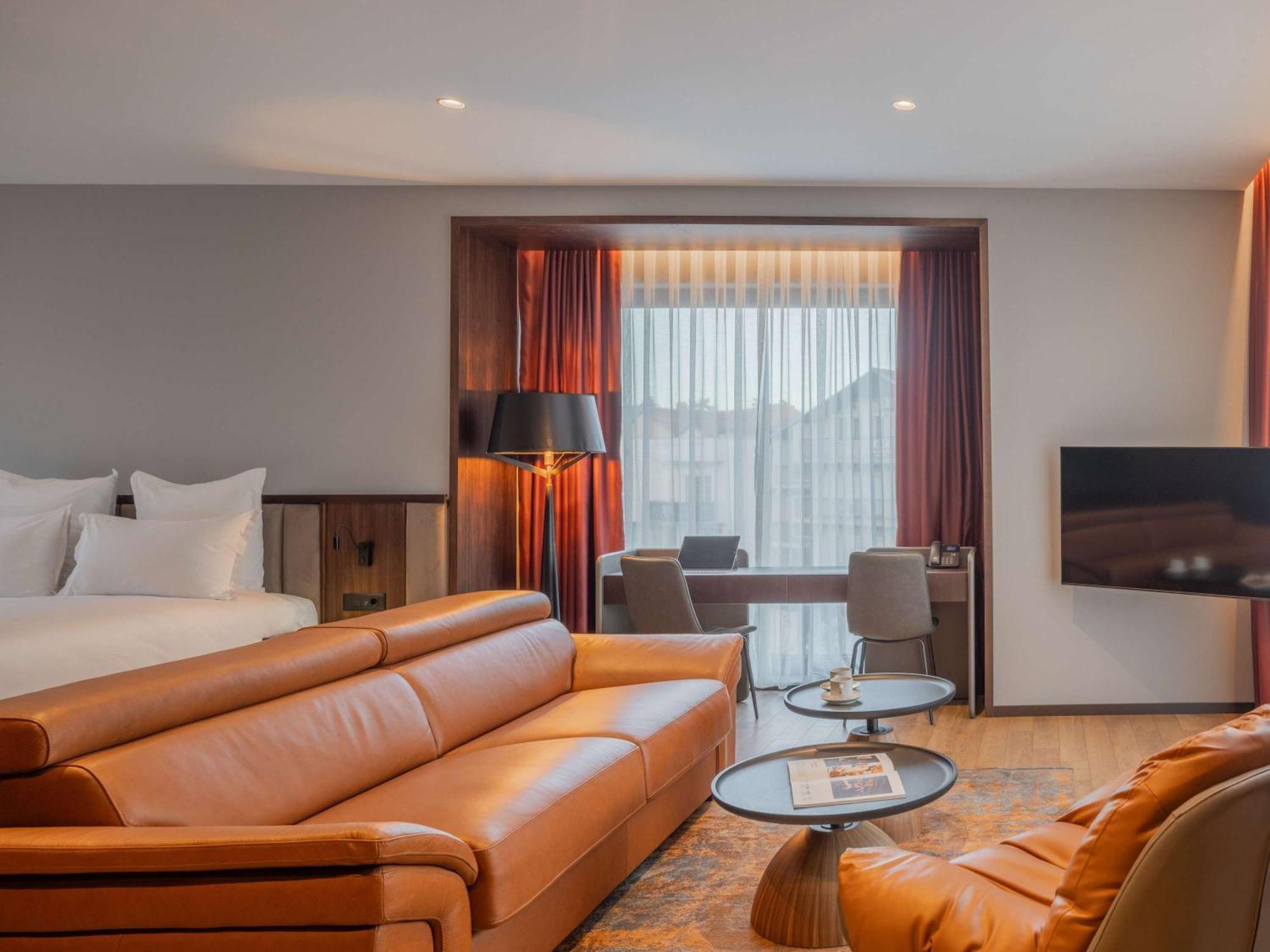 Mercure Prishtina City Pristina Buitenkant foto