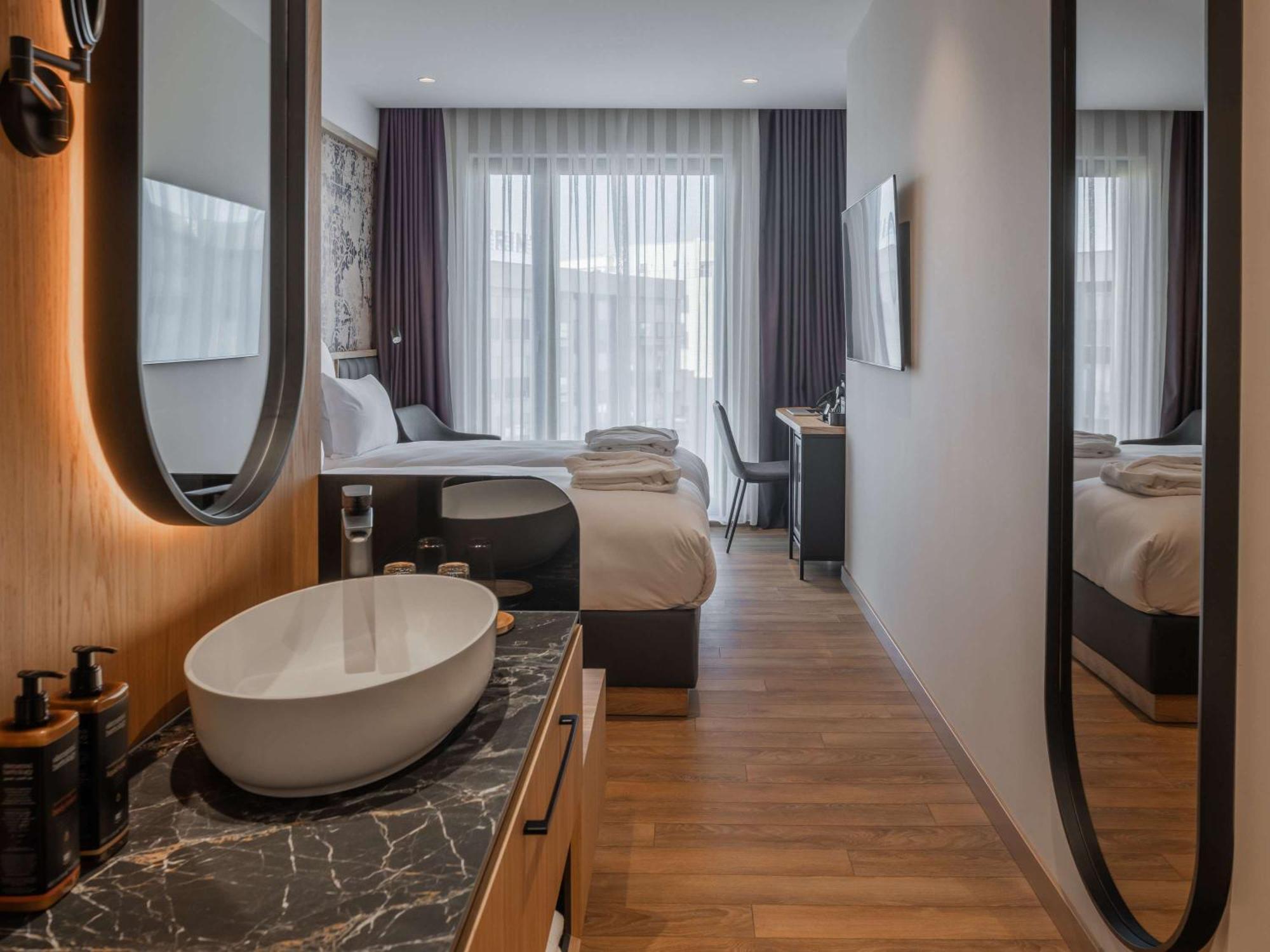 Mercure Prishtina City Pristina Buitenkant foto