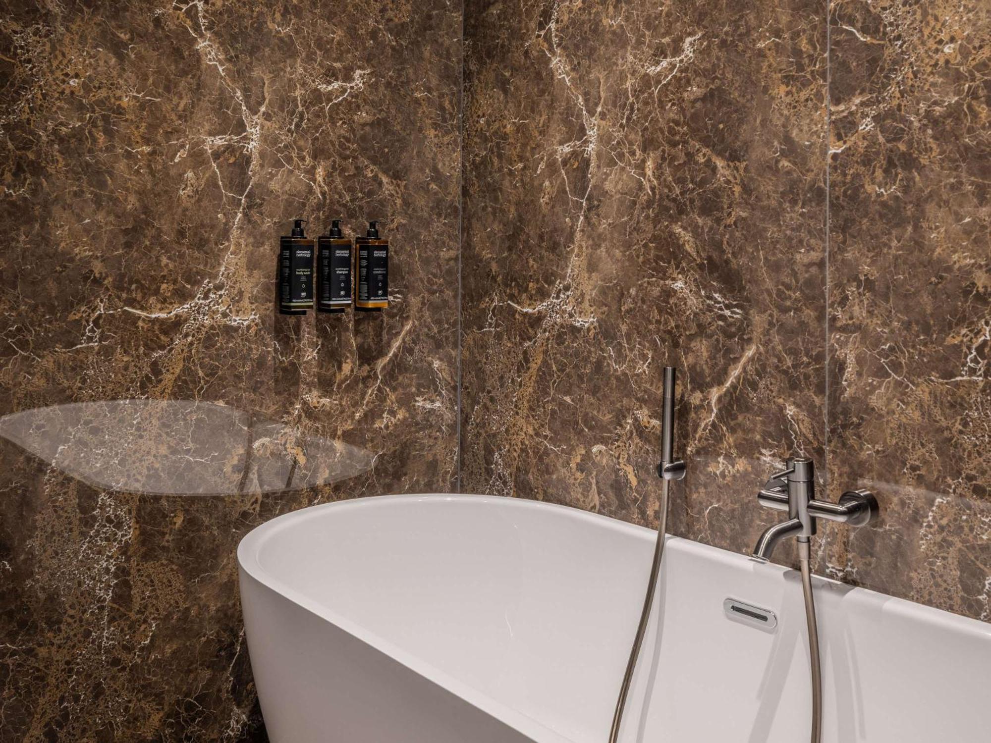 Mercure Prishtina City Pristina Buitenkant foto