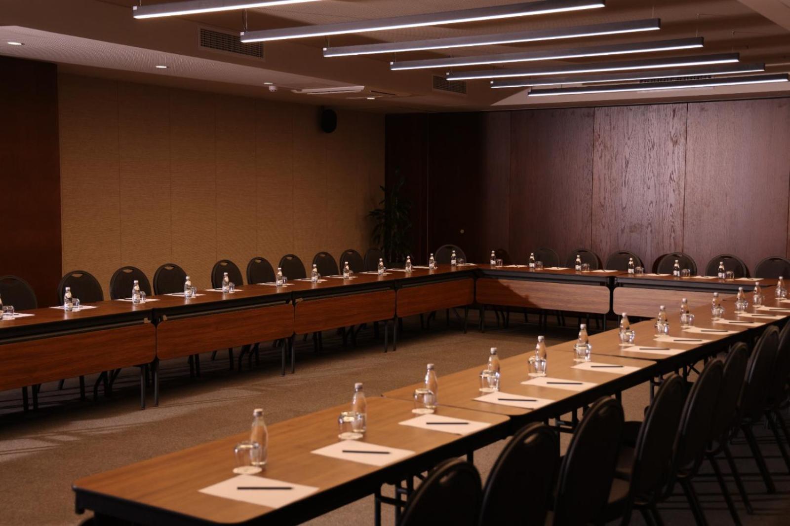 Mercure Prishtina City Pristina Buitenkant foto